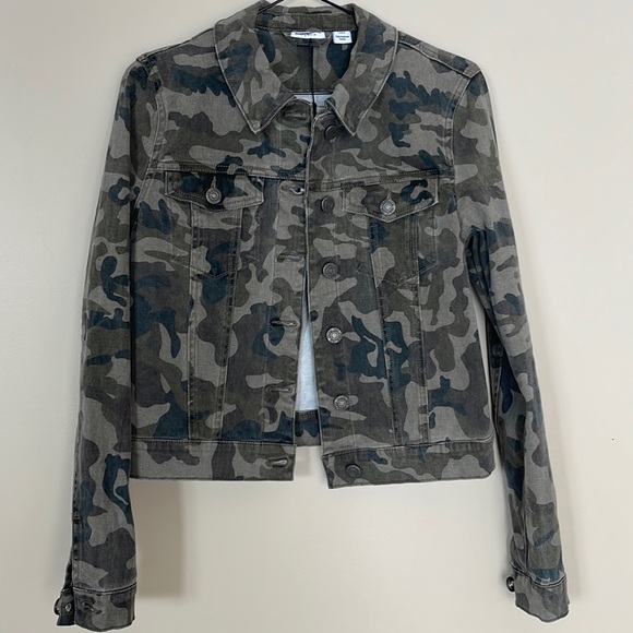 NOISY MAY Camo Denim Jacket Size Small - Picture 2 of 16